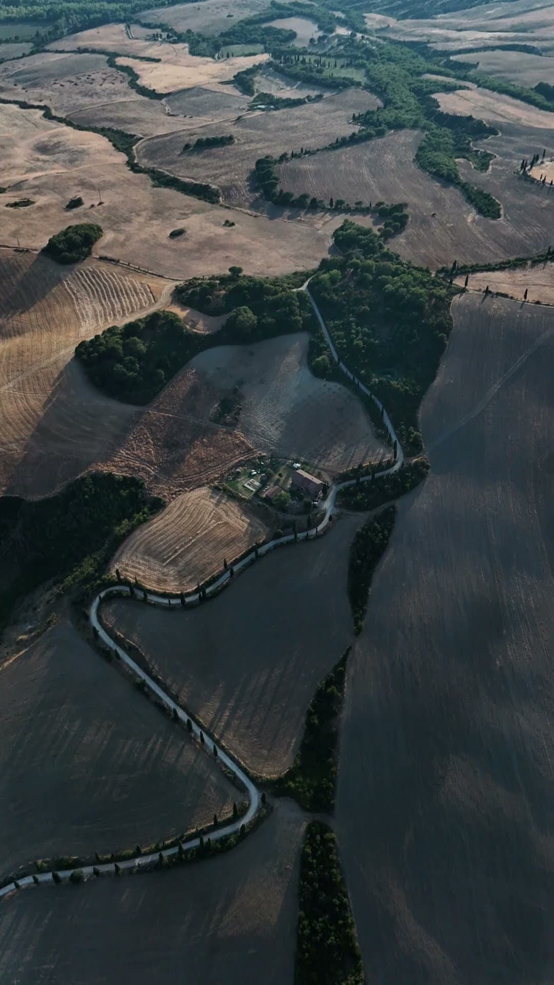 Tramonto e notte, drone